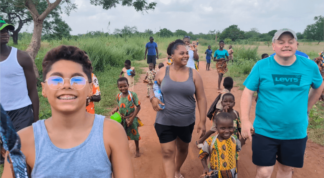 Racines in Benin, alternate view